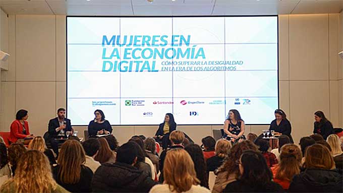 Mujeres en la economía digital: cómo superar la desigualdad en la era de los algoritmos